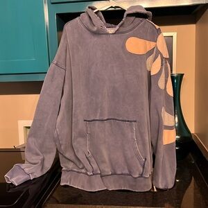 We the Free It’s a Vibe hoodie lg